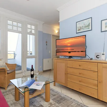 Appartementanlage Miramare 33a * Kuehlungsborn